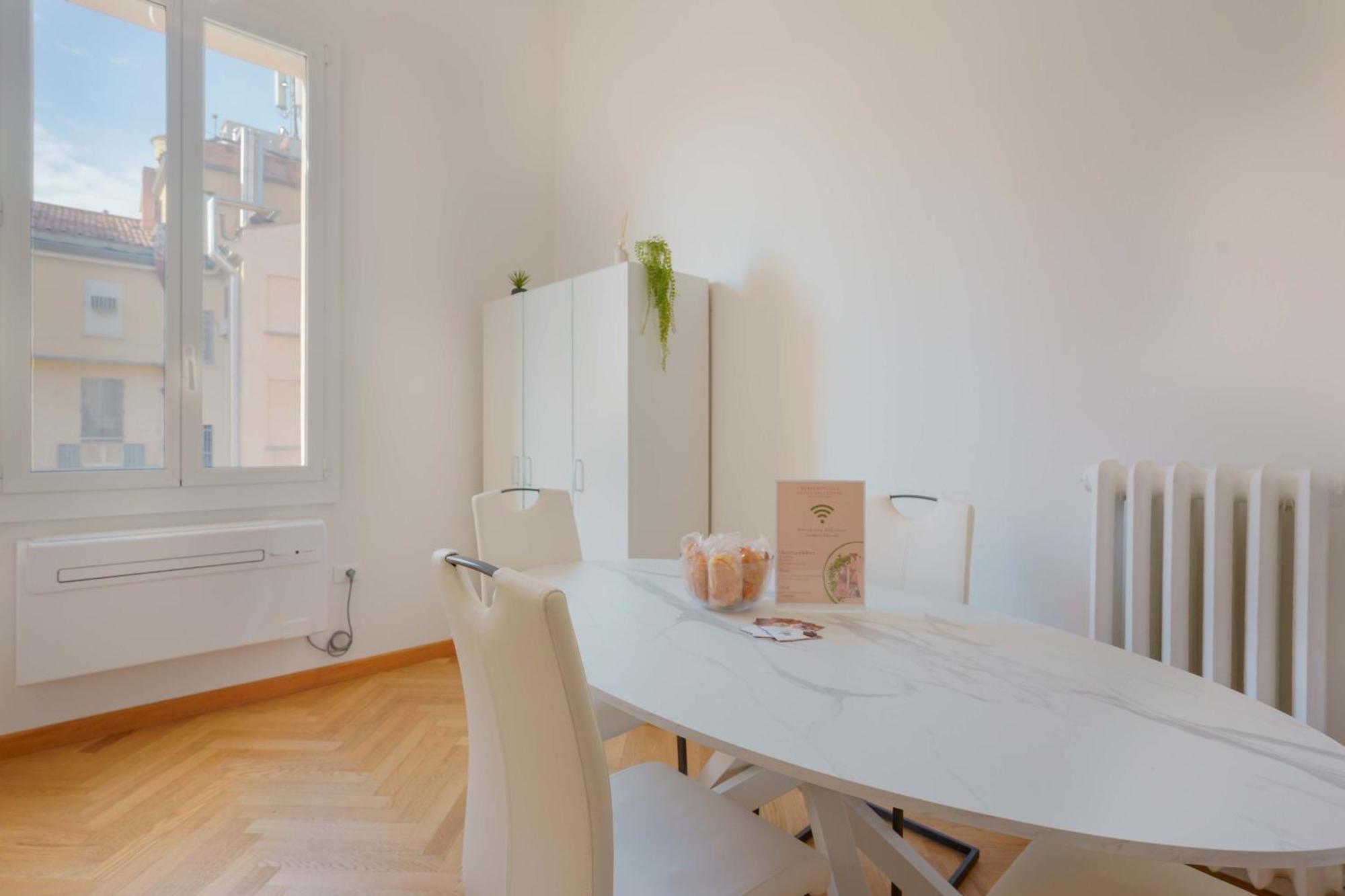 Le Suites Dell'Edera - Historic Palace With Old Town Views — Photos 1